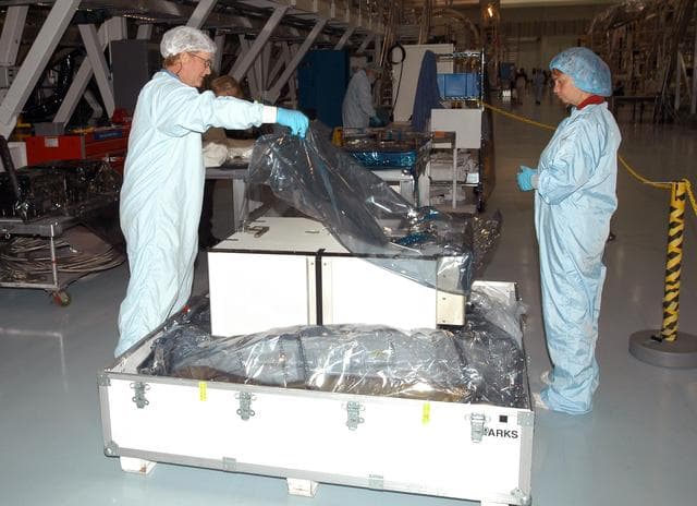 NASA image: KSC-04pd1476
