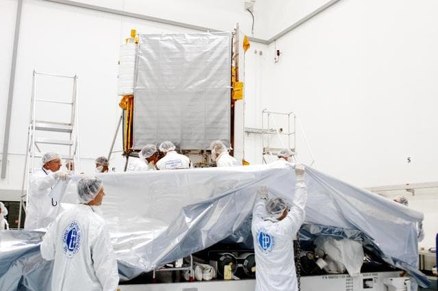 NASA image: KSC-04pd1483