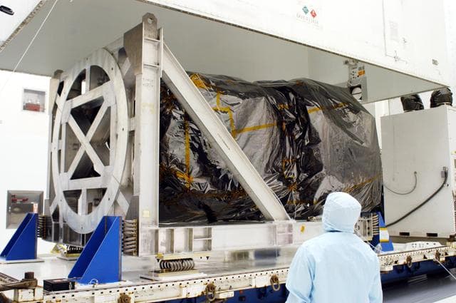 NASA image: KSC-04pd1586