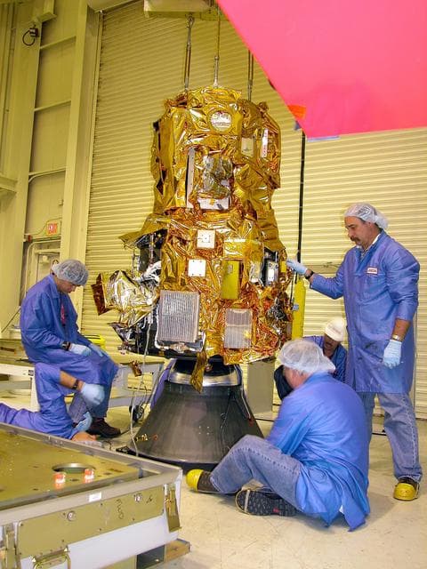 NASA image: KSC-04pd1598