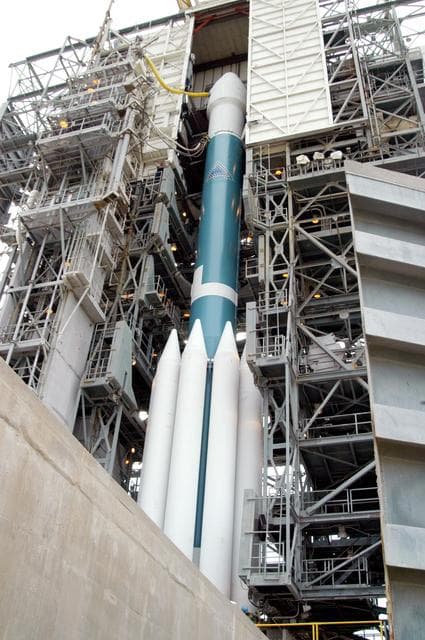 NASA image: KSC-04pd1601
