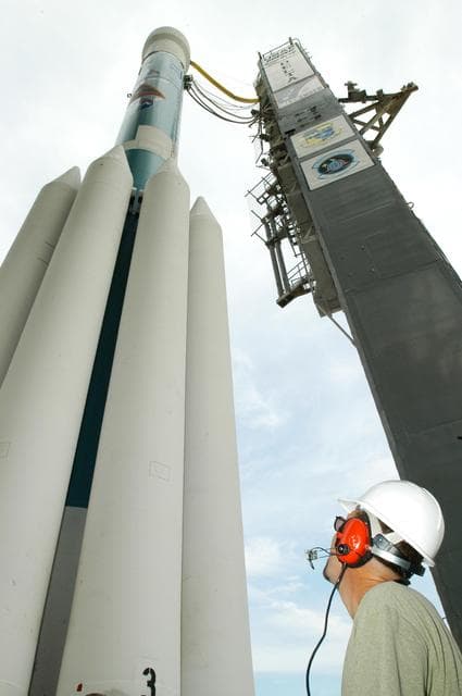 NASA image: KSC-04pd1621
