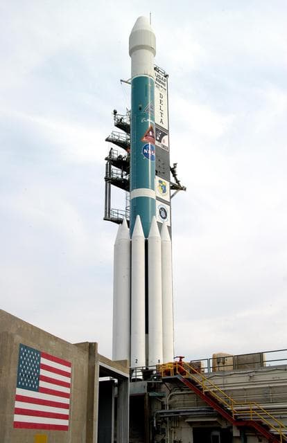 NASA image: KSC-04pd1624