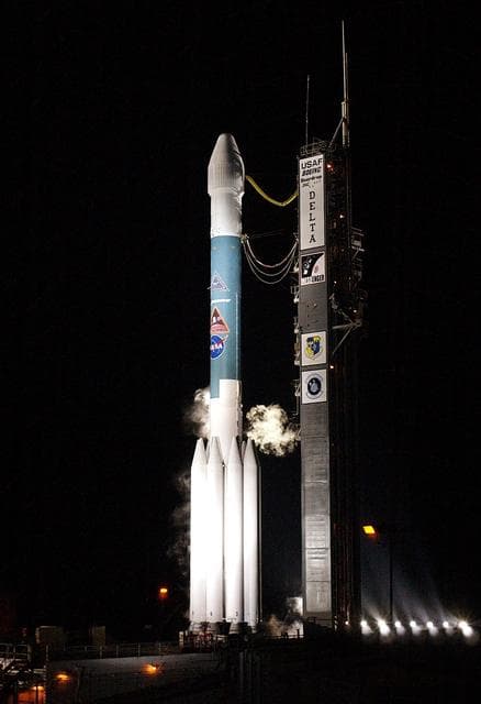 NASA image: KSC-04pd1627