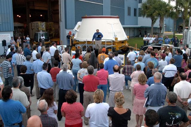 NASA image: KSC-04pd1660