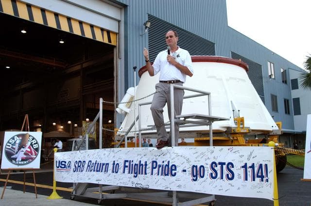 NASA image: KSC-04pd1662