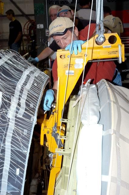 NASA image: KSC-04pd1681