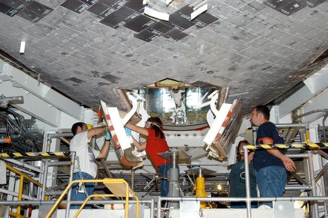 NASA image: KSC-04pd1691