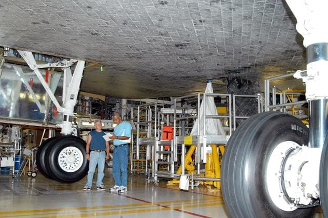 NASA image: KSC-04pd1693
