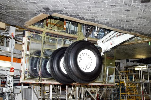 NASA image: KSC-04pd1696