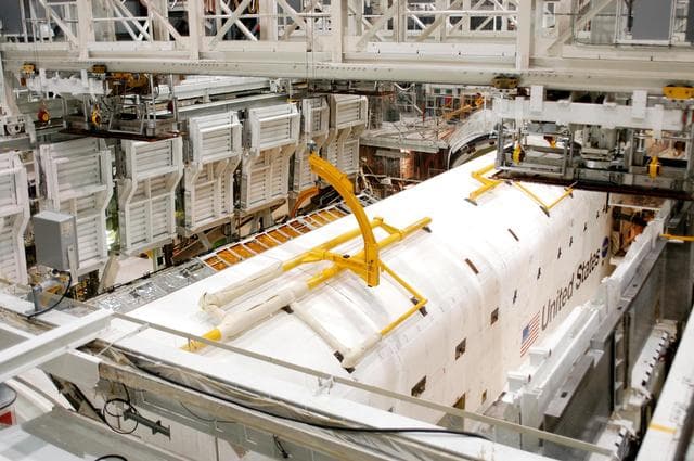 NASA image: KSC-04pd1700