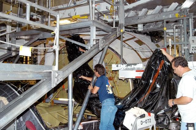 NASA image: KSC-04pd1709