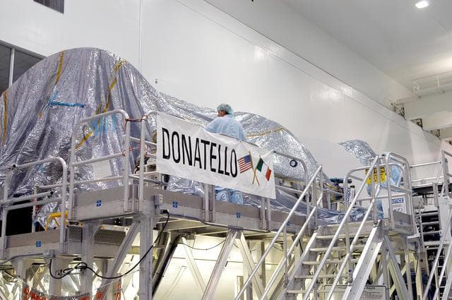 NASA image: KSC-04pd1714