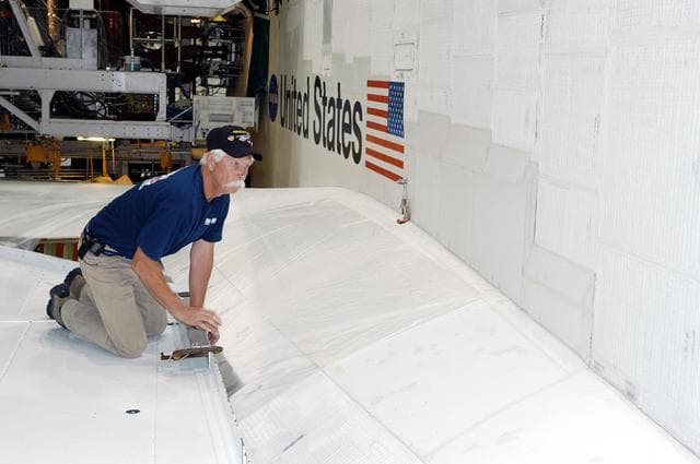 NASA image: KSC-04pd1753