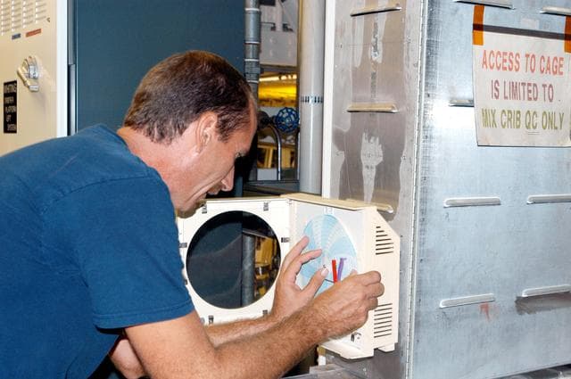 NASA image: KSC-04pd1758