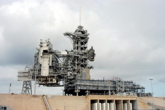 NASA image: KSC-04pd1760