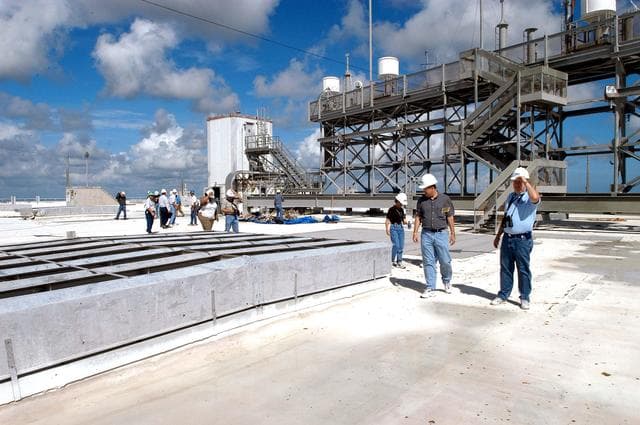 NASA image: KSC-04pd1766