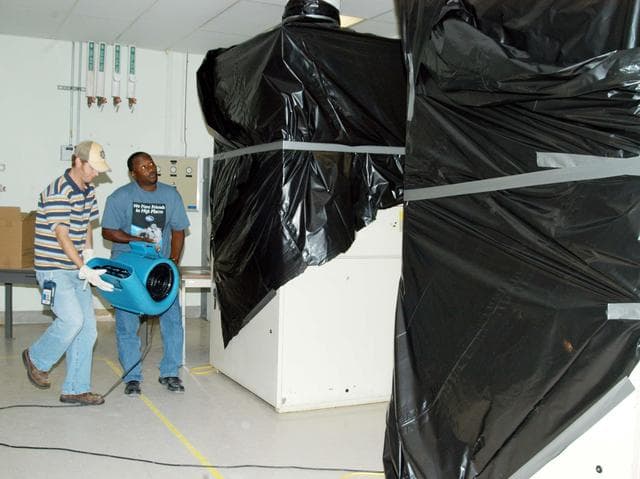 NASA image: KSC-04pd1777