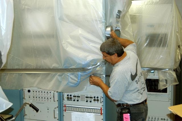 NASA image: KSC-04pd1895