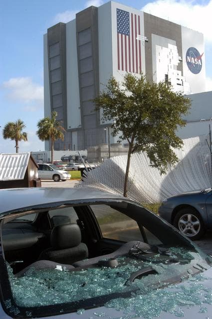 NASA image: KSC-04pd1918