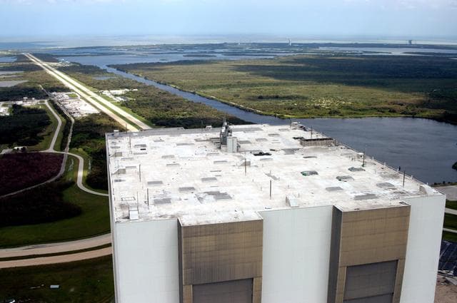 NASA image: KSC-04pd1955