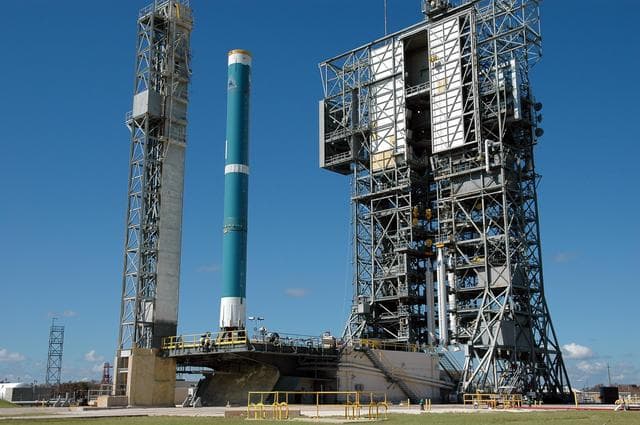 NASA image: KSC-04pd2064