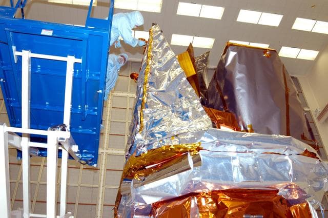 NASA image: KSC-04pd2082