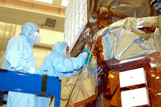 NASA image: KSC-04pd2083