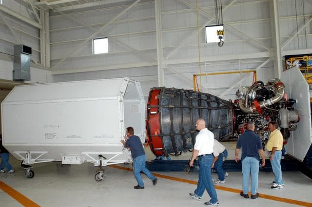 NASA image: KSC-04pd2089