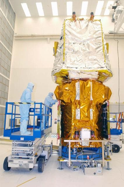 NASA image: KSC-04pd2105