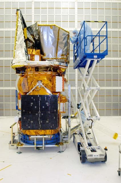 NASA image: KSC-04pd2108