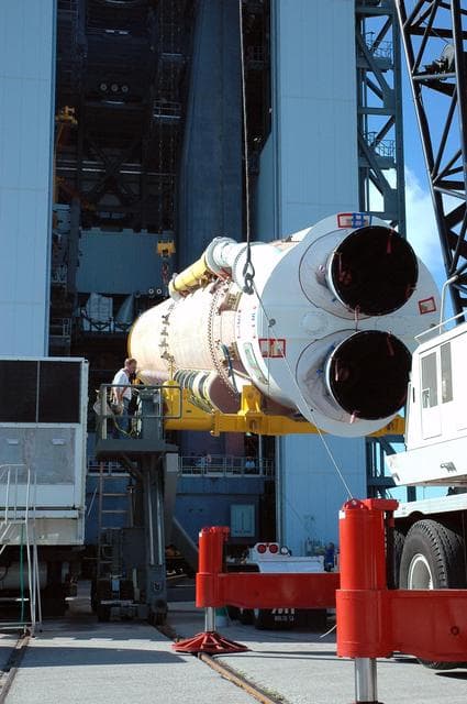 NASA image: KSC-05pd2264