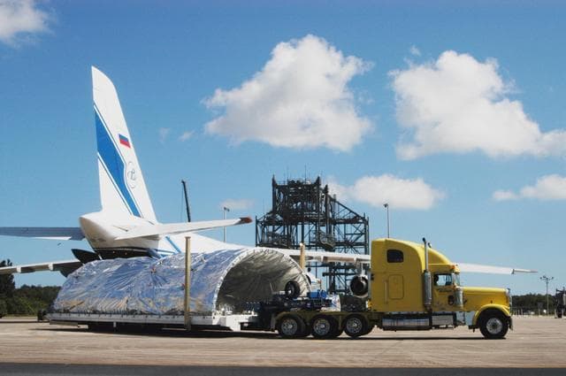 NASA image: KSC-05pd2275