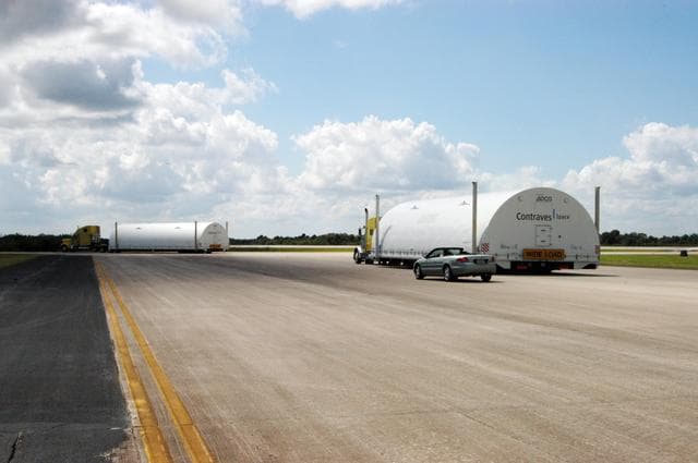 NASA image: KSC-05pd2277