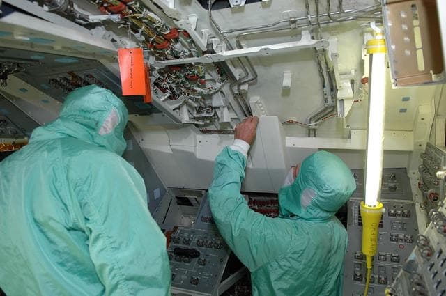 NASA image: KSC-05pd2294