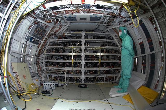 NASA image: KSC-05pd2297