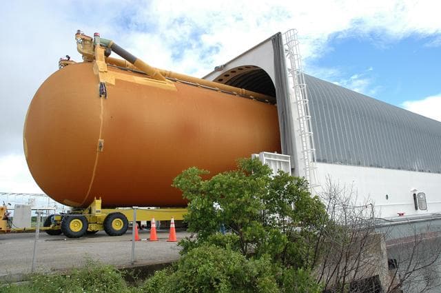 NASA image: KSC-05pd2336