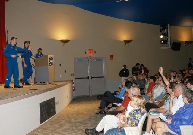 NASA image: KSC-05pd2388