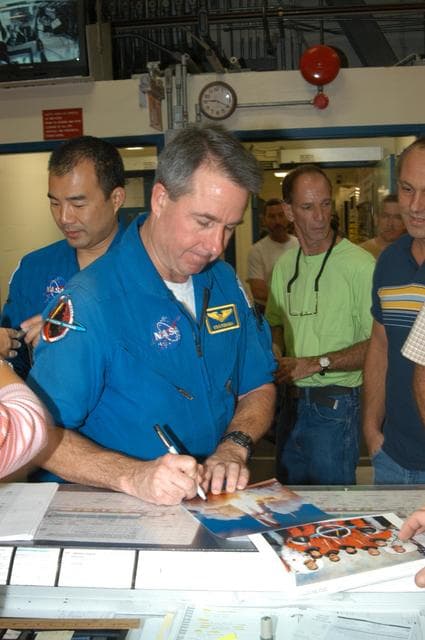 NASA image: KSC-05pd2389