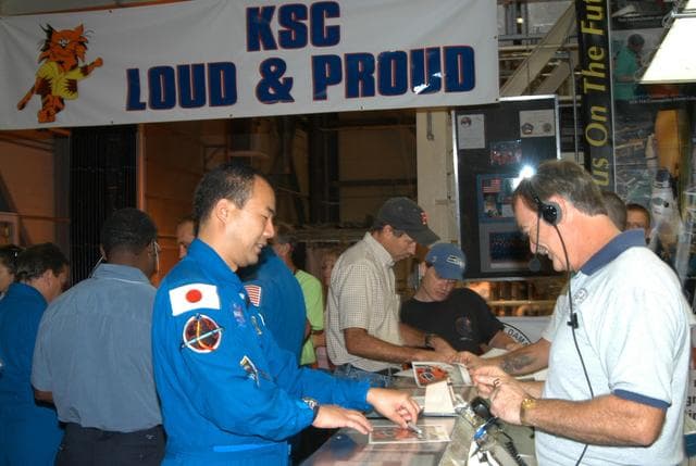 NASA image: KSC-05pd2390