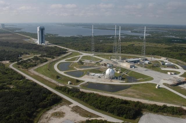 NASA image: KSC-05pd2401