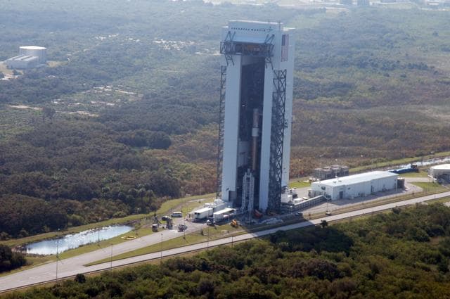 NASA image: KSC-05pd2402