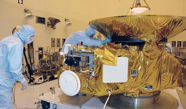 NASA image: KSC-05pd2407a