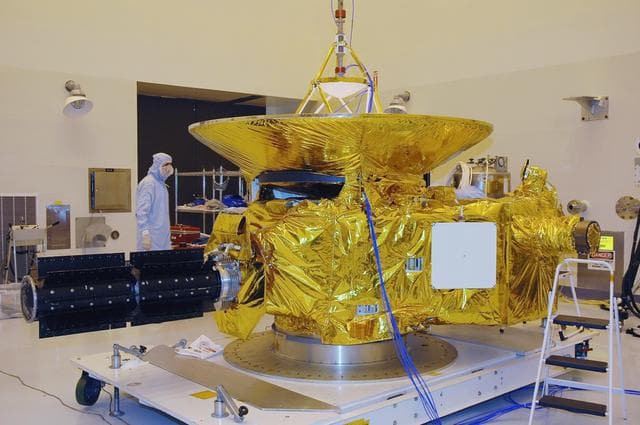 NASA image: KSC-05pd2409