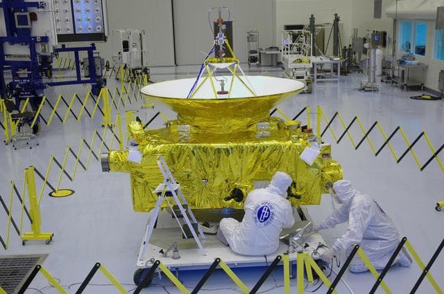 NASA image: KSC-05pd2413