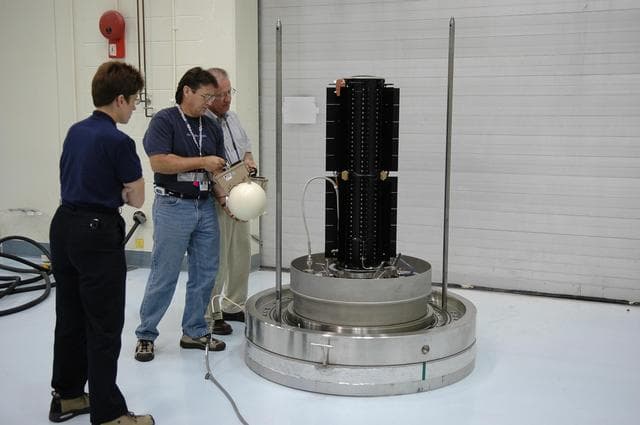 NASA image: KSC-05pd2426