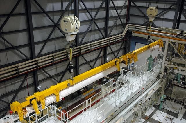 NASA image: KSC-05pd2467