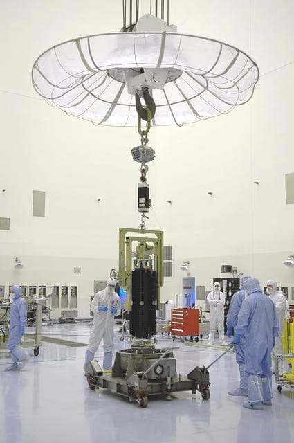 NASA image: KSC-05pd2472