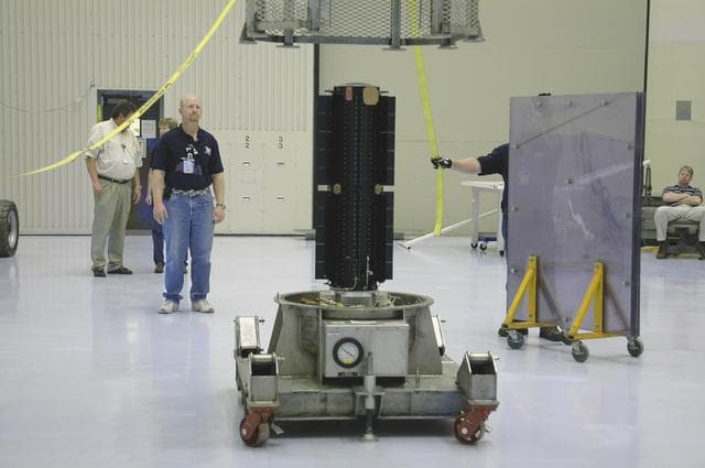 NASA image: KSC-05pd2473