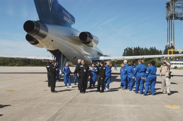 NASA image: KSC-05pd2487